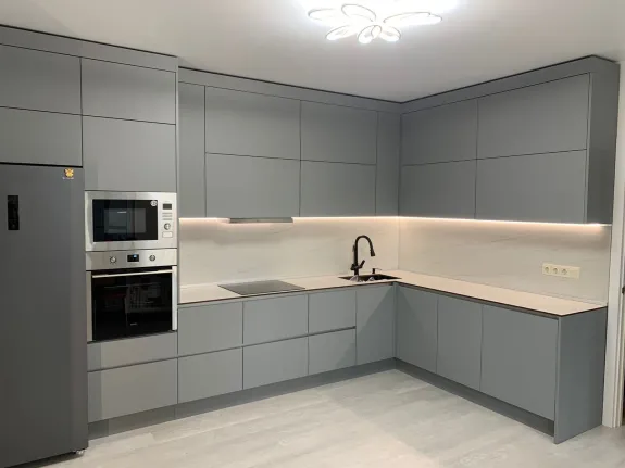 Dwelvixo: Custom Kitchens Built to Your Vision